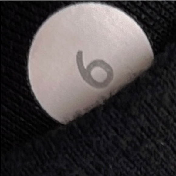 Lululemon Women’s Crop Yoga Pants with Split Drawcord Hem *Luon in Black (6) - Picture 7 of 10